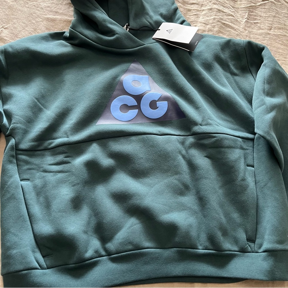 Nike ACG • Icon Fleece Big Kids Pullover Hoodie - Picture 2 of 6